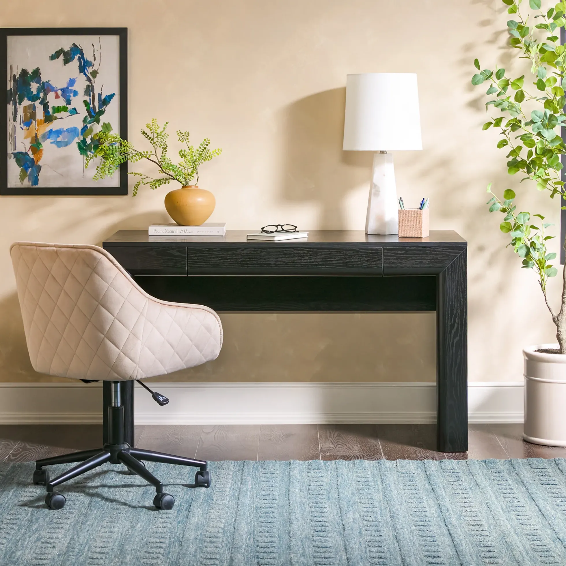 Amira Modern Curve Writing Desk
