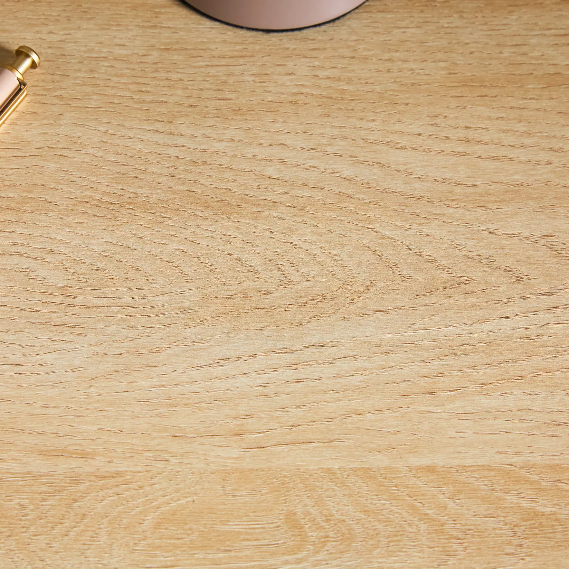 Amira Modern Curve Writing Desk