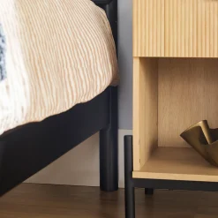 Cama Slatted Headboard Mid-Century Modern Solid Wood Bed