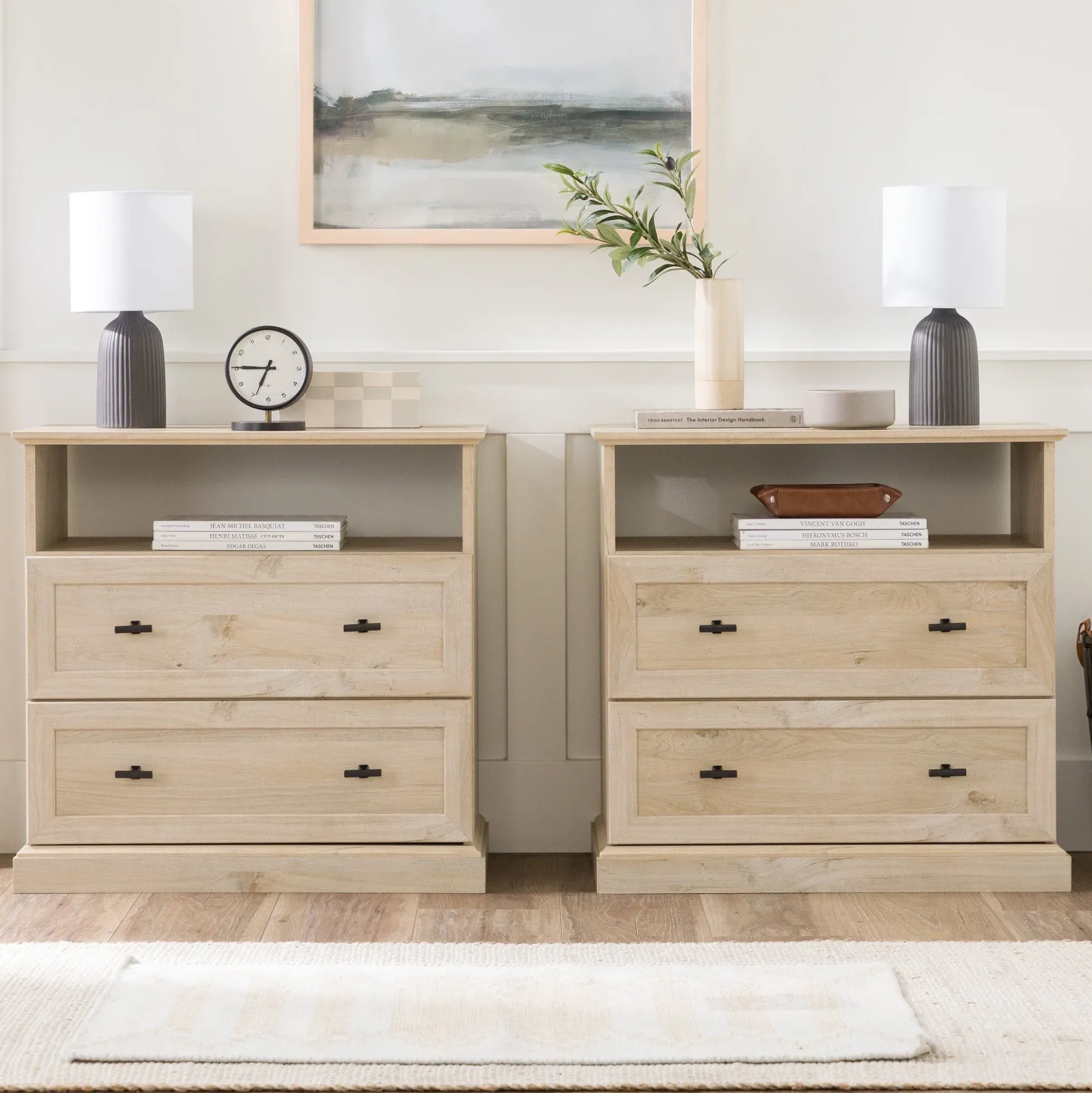 Clyde Classic 2-Drawer Nightstand / Side Table