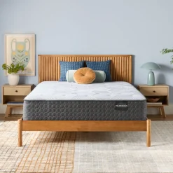 Essential WE Original Plush Mattress
