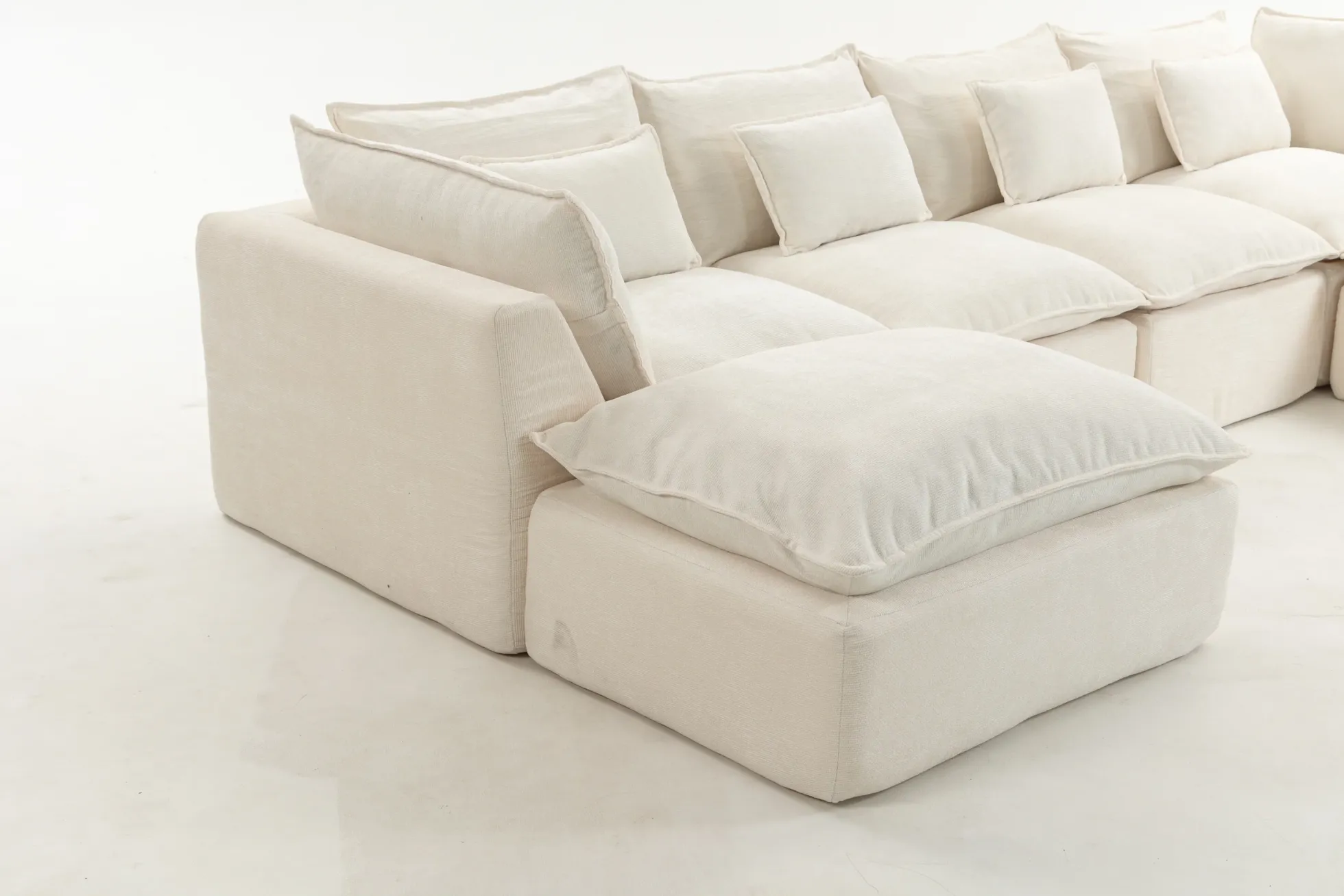 Oversized Cloud Modular 129.8"in Sectional Sofa