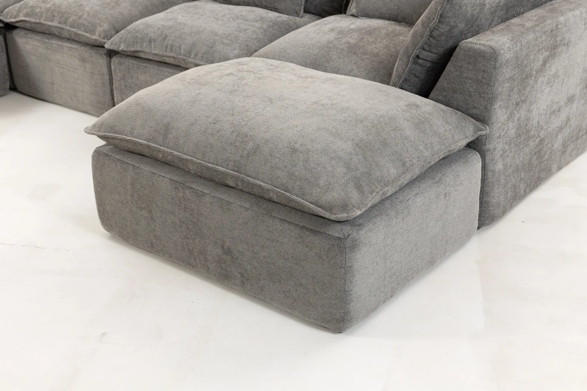 Oversized Cloud Modular 129.8"in Sectional Sofa