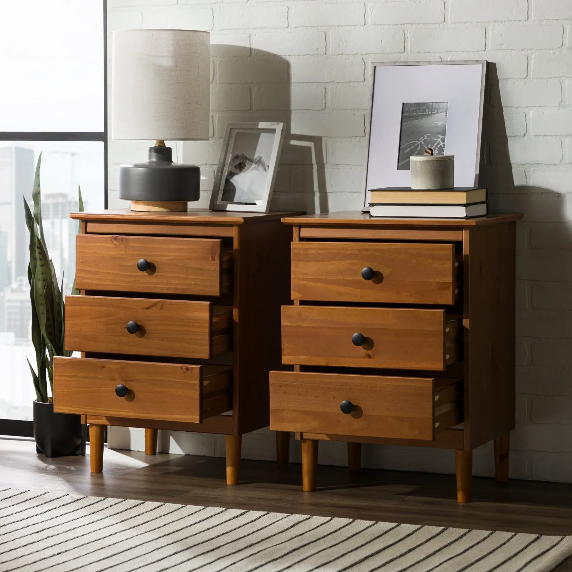 Spencer Solid Transitional Wood Nightstand