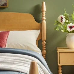 Traditional Vivienne Easy Assembly Solid Wood Bed
