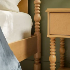 Traditional Vivienne Easy Assembly Solid Wood Bed